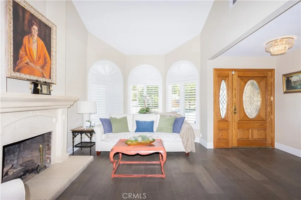 8505 E Meadowridge Anaheim Hills, CA 92808