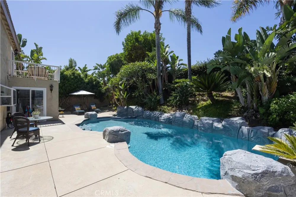 8505 E Meadowridge Anaheim Hills, CA 92808