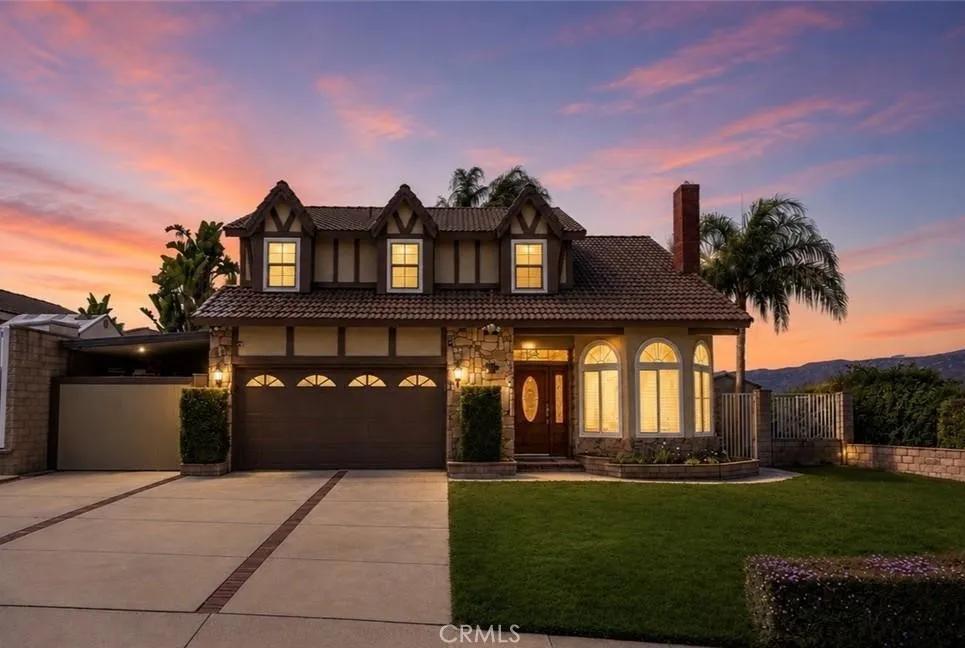 8505 E Meadowridge Anaheim Hills, CA 92808
