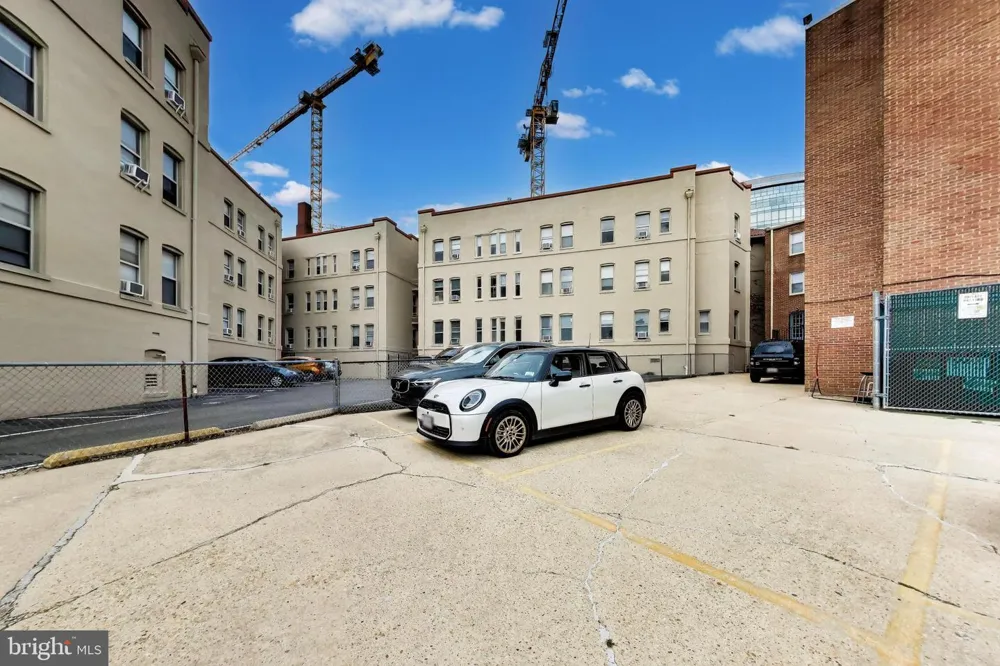 1912 T STREET NW #2 Washington, DC 20009