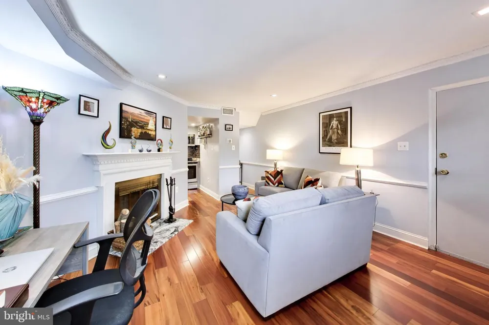 1912 T STREET NW #2 Washington, DC 20009