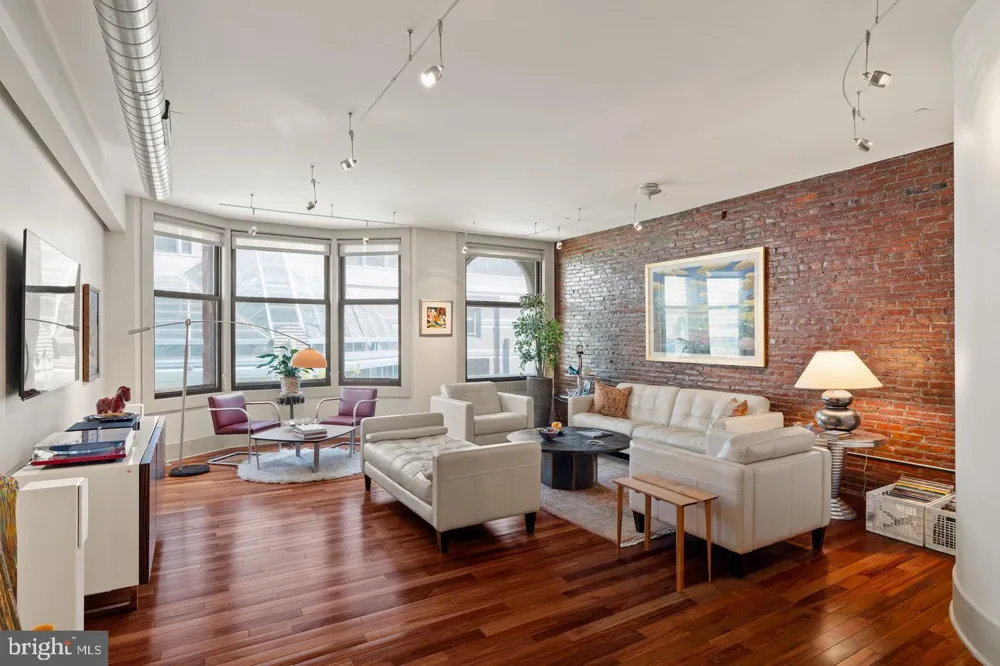1606 CHESTNUT STREET #UNIT 2 Philadelphia, PA 19103