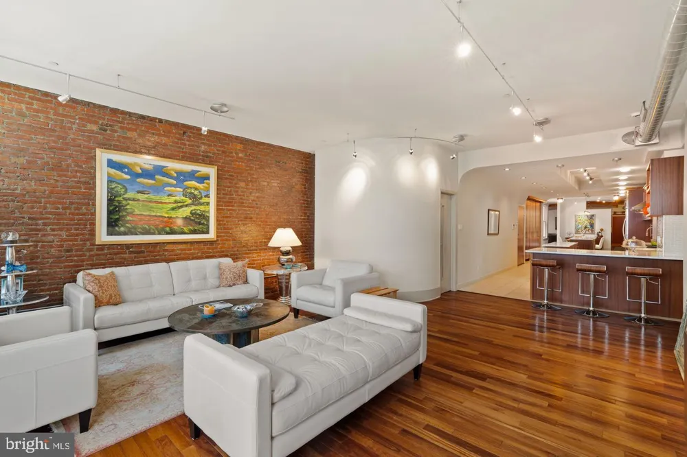 1606 CHESTNUT STREET #UNIT 2 Philadelphia, PA 19103