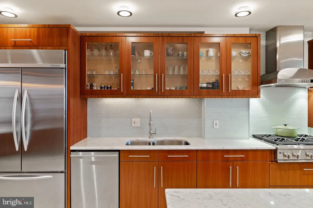 1606 CHESTNUT STREET #UNIT 2 Philadelphia, PA 19103