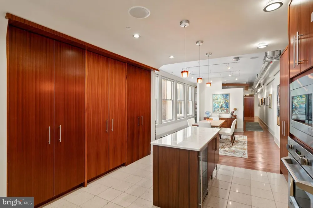 1606 CHESTNUT STREET #UNIT 2 Philadelphia, PA 19103