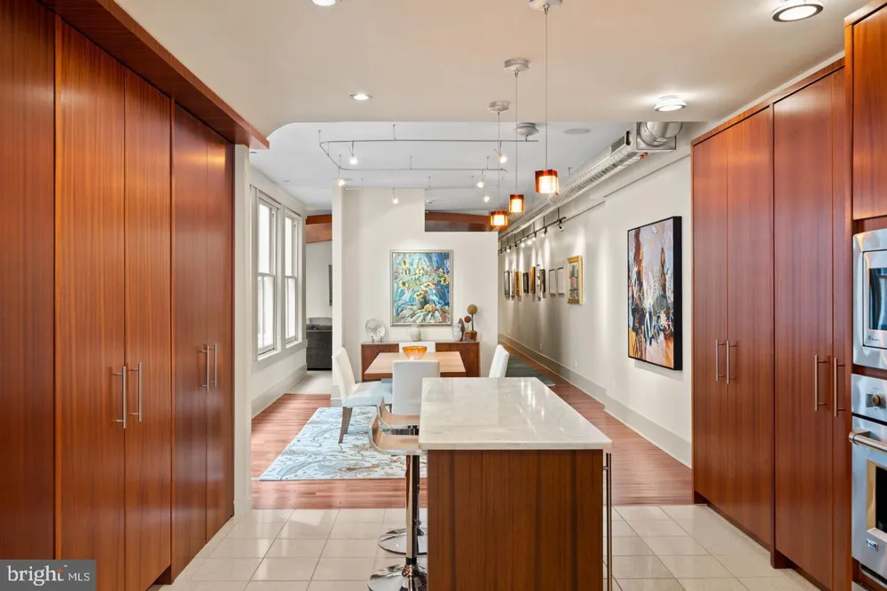 1606 CHESTNUT STREET #UNIT 2 Philadelphia, PA 19103