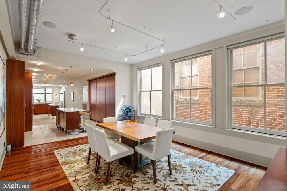 1606 CHESTNUT STREET #UNIT 2 Philadelphia, PA 19103