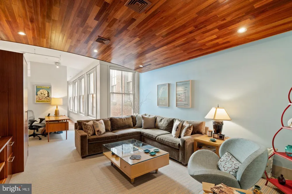 1606 CHESTNUT STREET #UNIT 2 Philadelphia, PA 19103