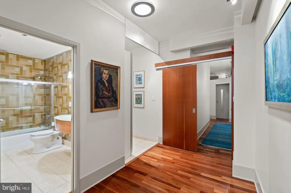 1606 CHESTNUT STREET #UNIT 2 Philadelphia, PA 19103