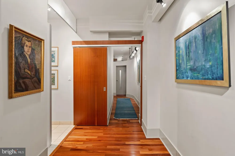 1606 CHESTNUT STREET #UNIT 2 Philadelphia, PA 19103