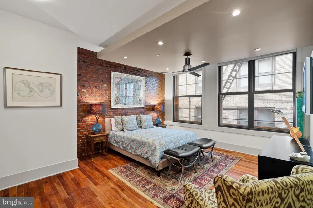 1606 CHESTNUT STREET #UNIT 2 Philadelphia, PA 19103