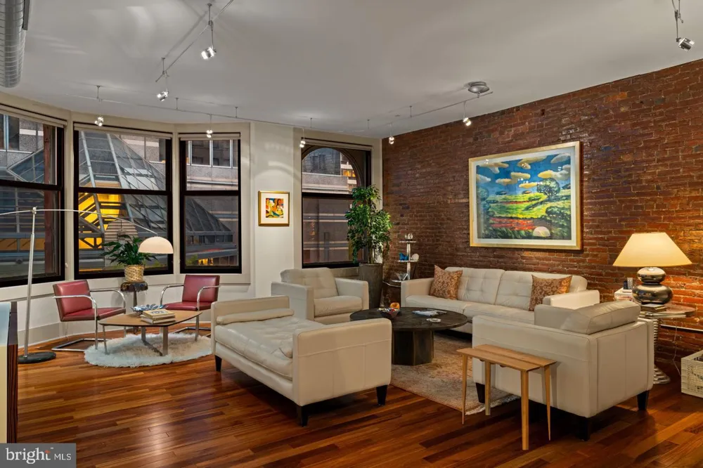 1606 CHESTNUT STREET #UNIT 2 Philadelphia, PA 19103