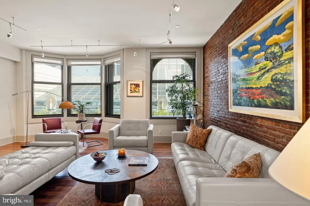 1606 CHESTNUT STREET #UNIT 2 Philadelphia, PA 19103