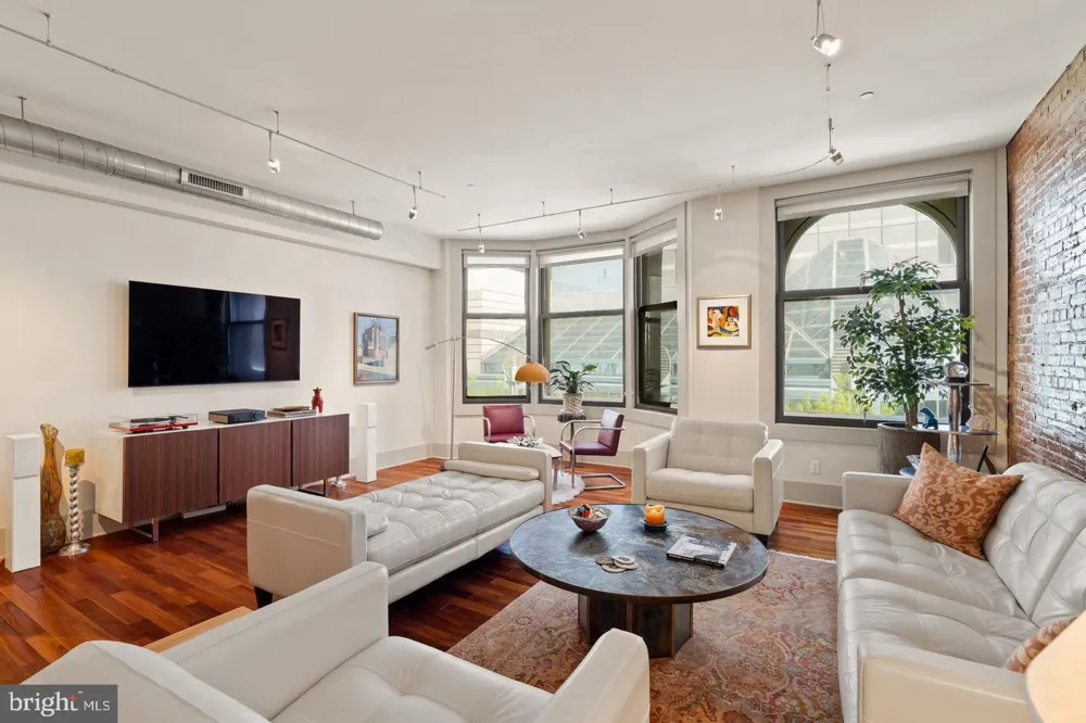 1606 CHESTNUT STREET #UNIT 2 Philadelphia, PA 19103