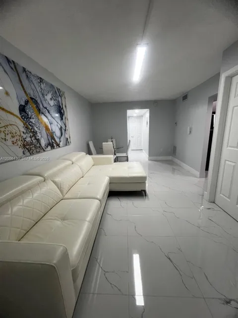 6620 W 2nd Ct #103