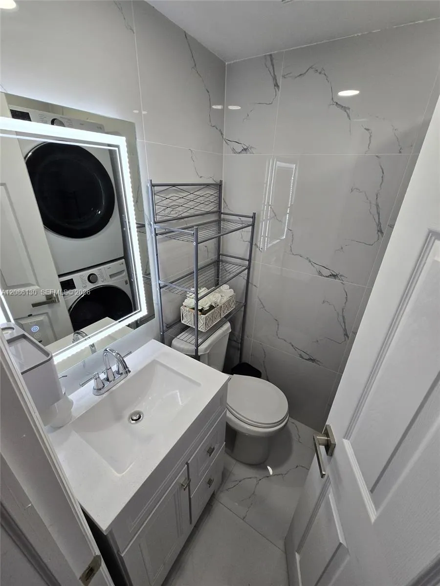 6620 W 2nd Ct #103 Hialeah, FL 33012