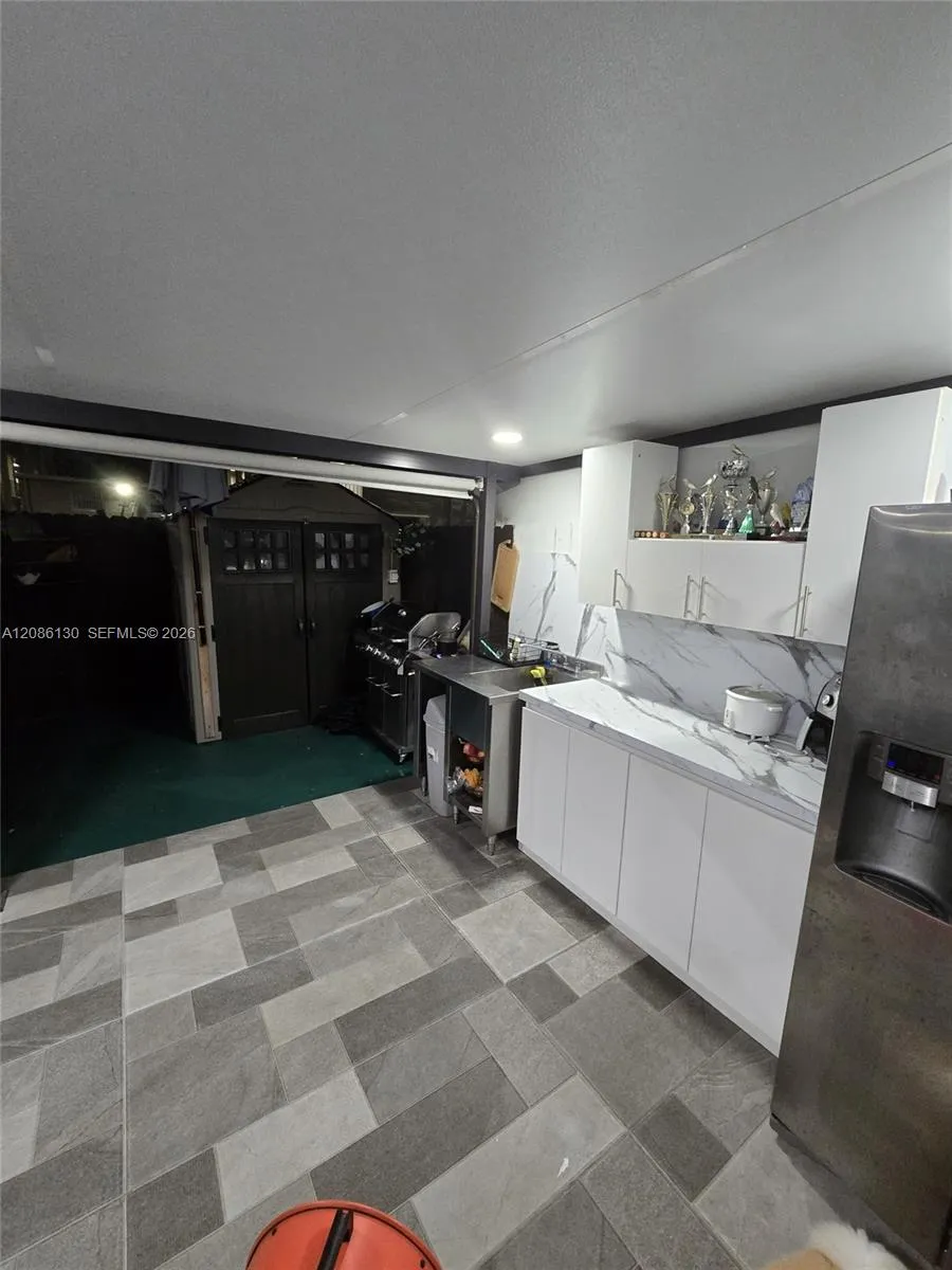 6620 W 2nd Ct #103 Hialeah, FL 33012