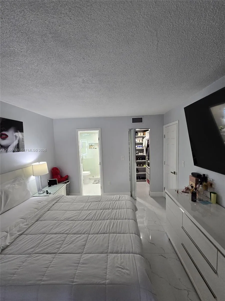 6620 W 2nd Ct #103 Hialeah, FL 33012