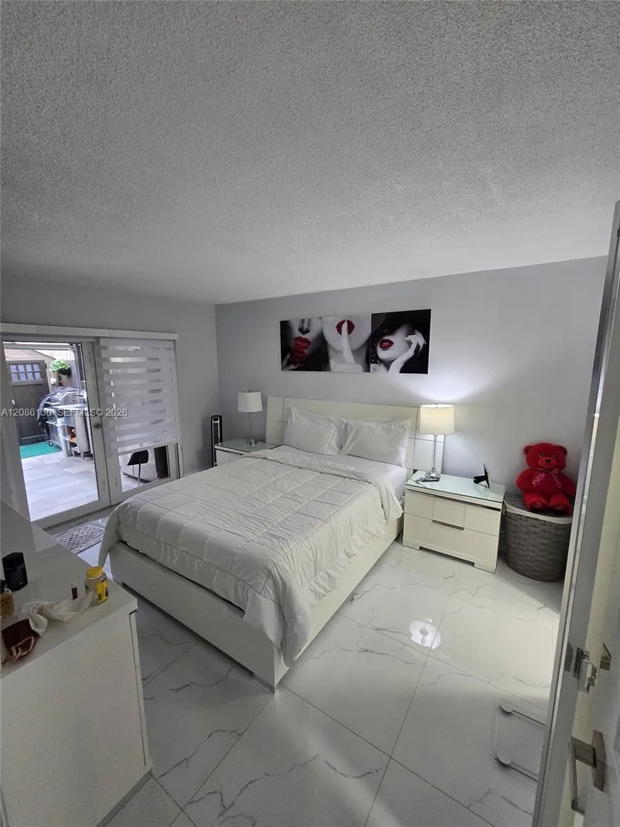 6620 W 2nd Ct #103 Hialeah, FL 33012