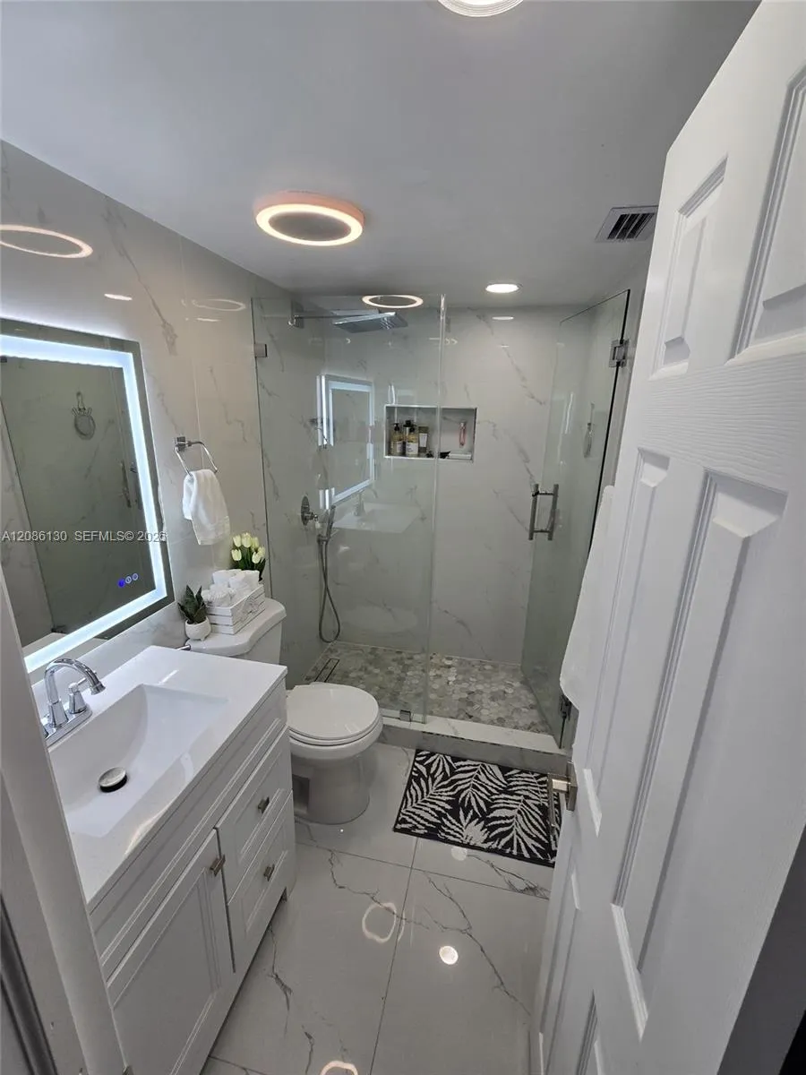 6620 W 2nd Ct #103 Hialeah, FL 33012