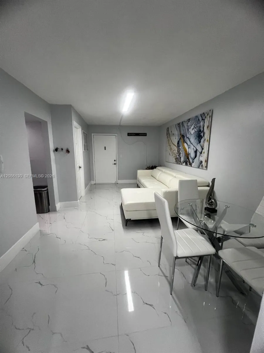 6620 W 2nd Ct #103 Hialeah, FL 33012
