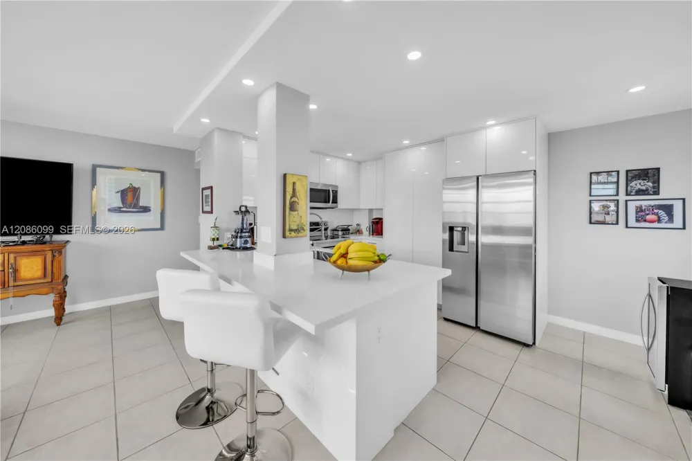 3161 S Ocean Dr #1106 Hallandale Beach, FL 33009