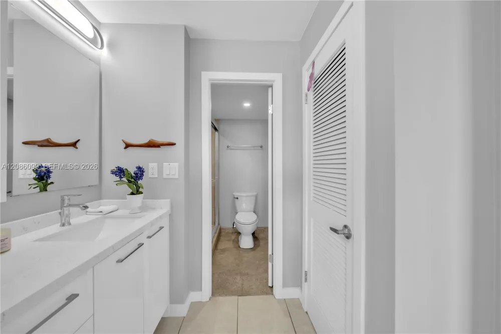3161 S Ocean Dr #1106 Hallandale Beach, FL 33009