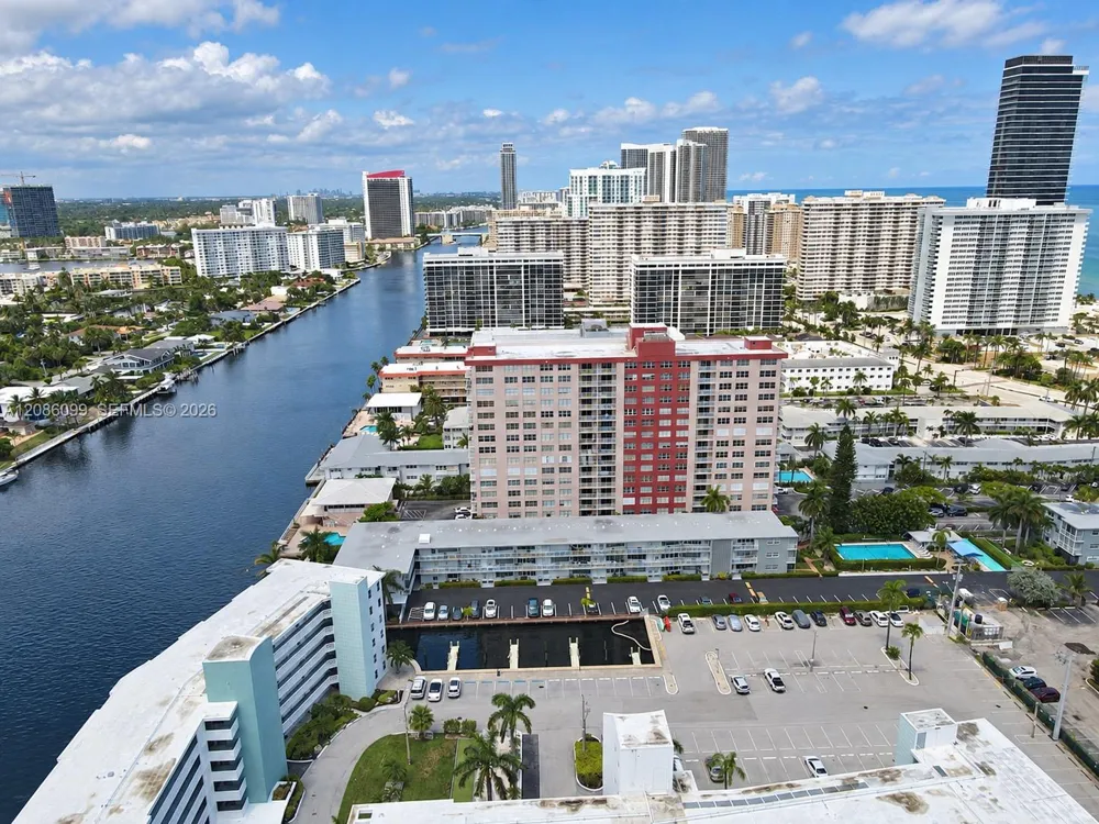 3161 S Ocean Dr #1106 Hallandale Beach, FL 33009