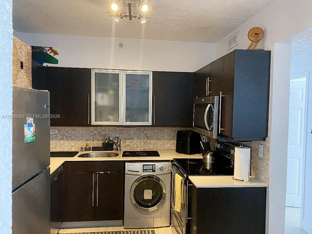 1500 Bay Rd #1222S Miami Beach, FL 33139