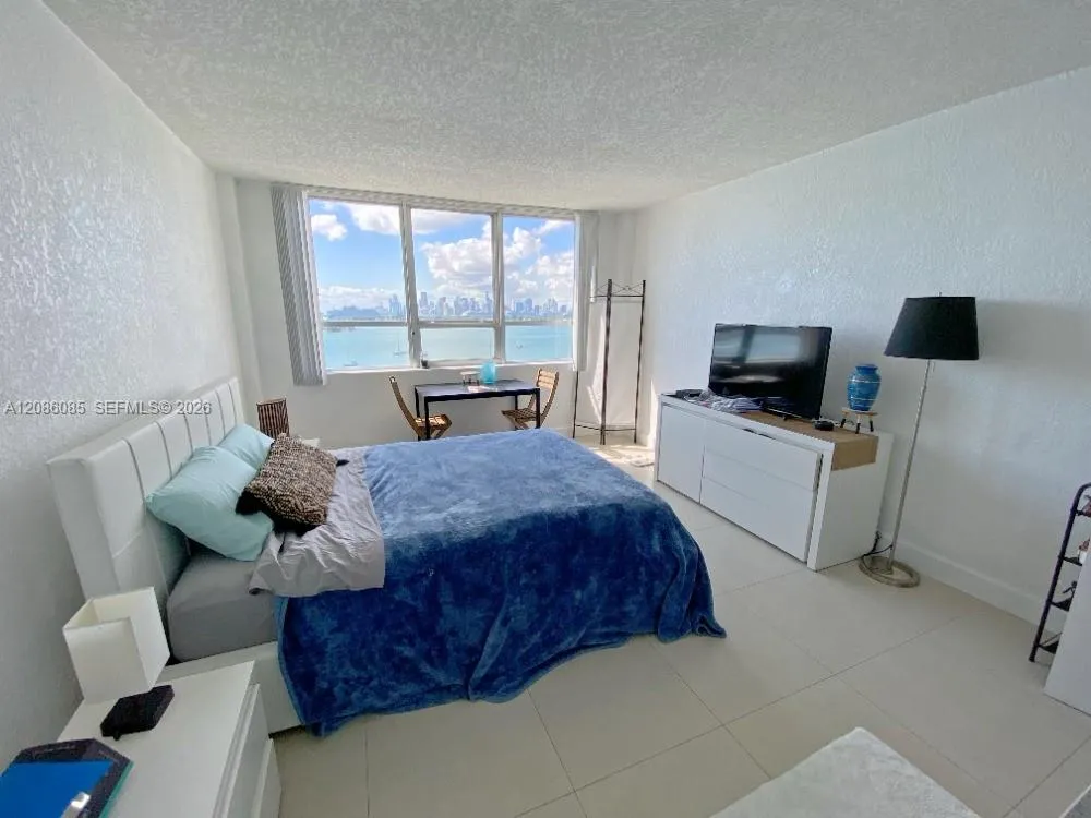 1500 Bay Rd #1222S Miami Beach, FL 33139