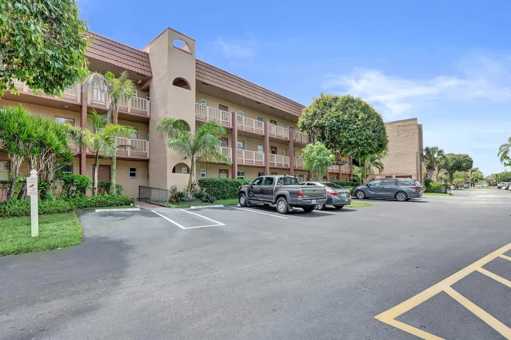 9540 SUNRISE LAKES BOULEVARD #303 Sunrise, FL 33322