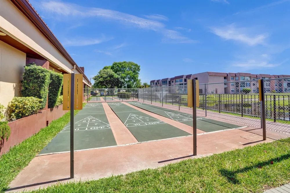 9540 SUNRISE LAKES BOULEVARD #303 Sunrise, FL 33322
