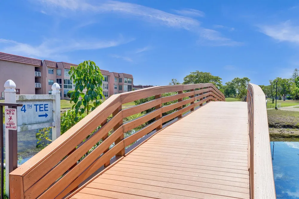9540 SUNRISE LAKES BOULEVARD #303 Sunrise, FL 33322