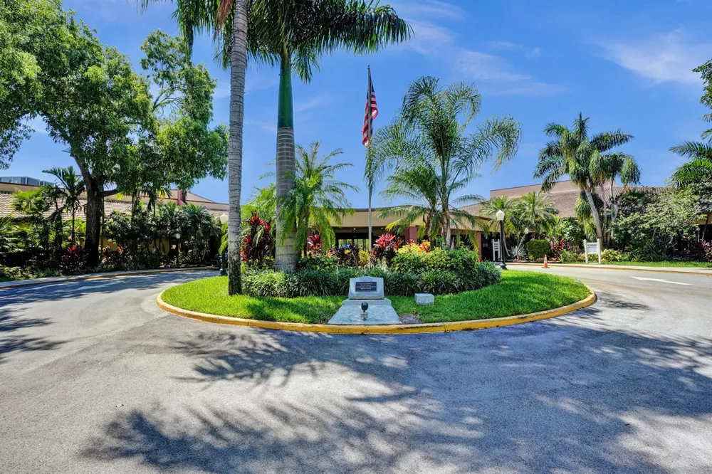 9540 SUNRISE LAKES BOULEVARD #303 Sunrise, FL 33322