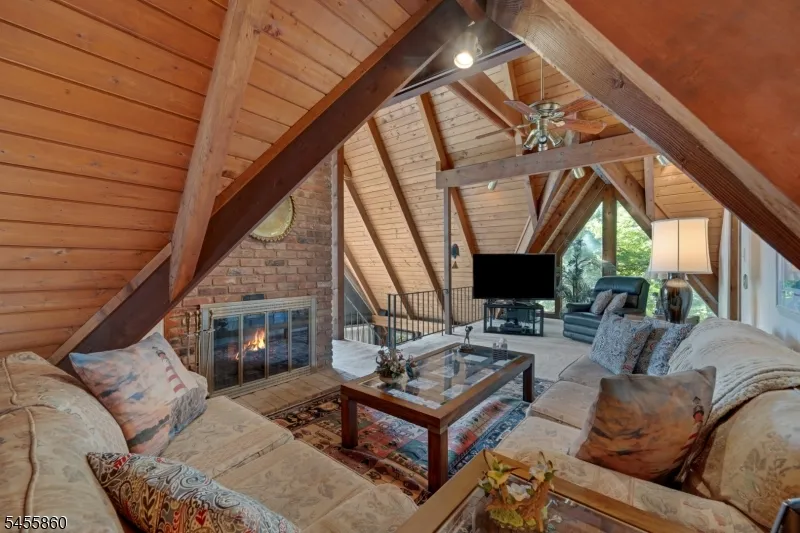 84 Two Bridges Rd Montville, NJ 07082