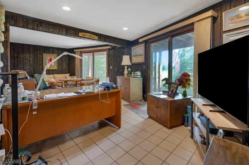 84 Two Bridges Rd Montville, NJ 07082