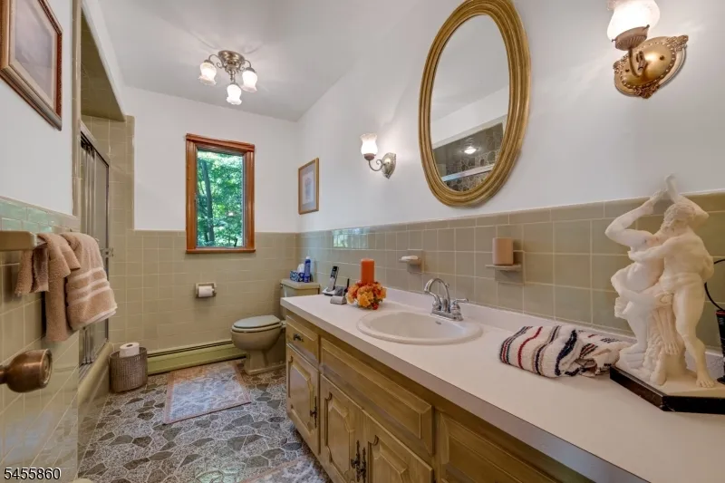 84 Two Bridges Rd Montville, NJ 07082