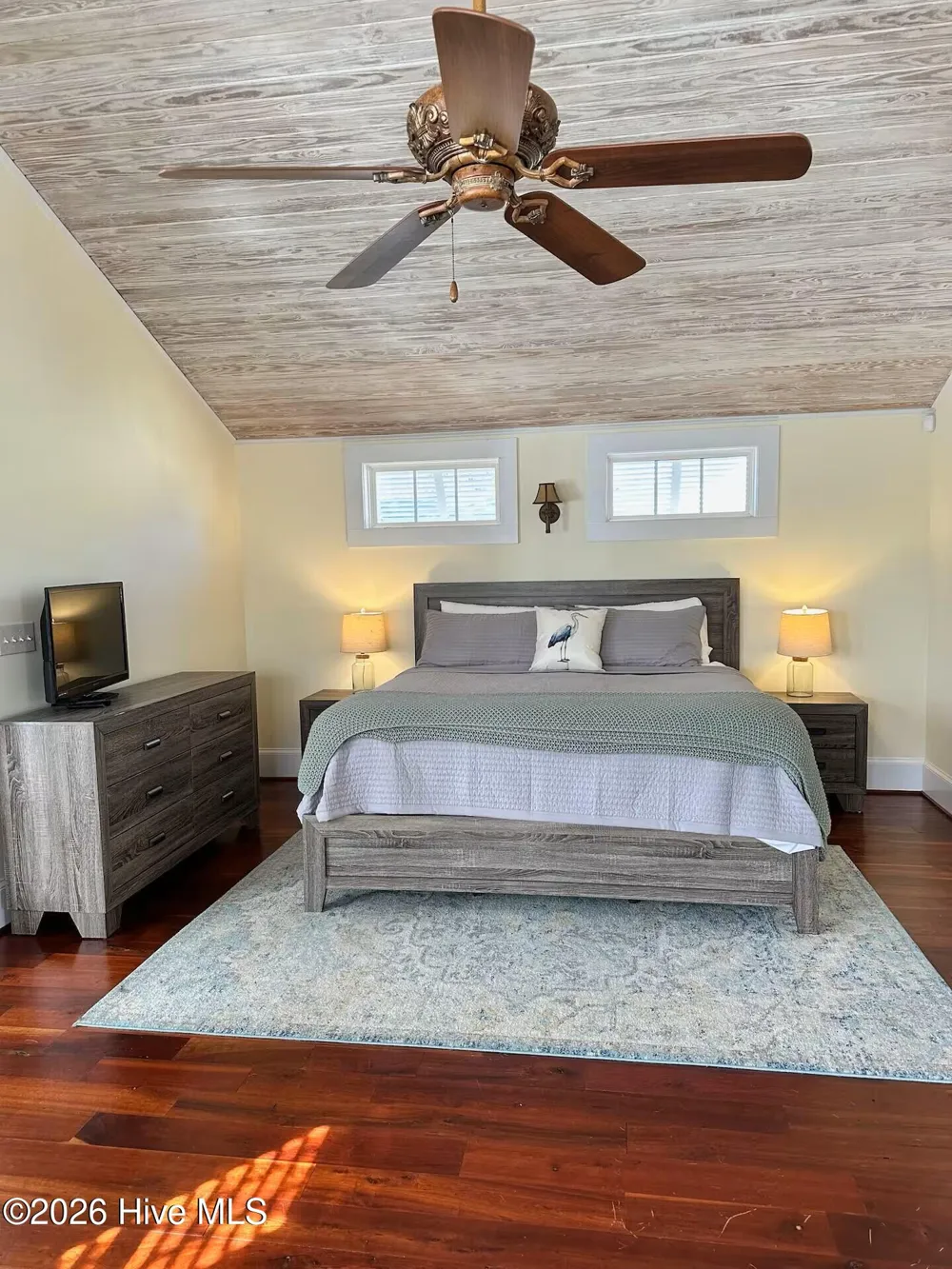 208 Hill Street Cedar Point, NC 28584