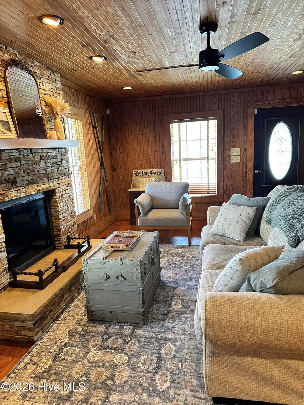 208 Hill Street Cedar Point, NC 28584