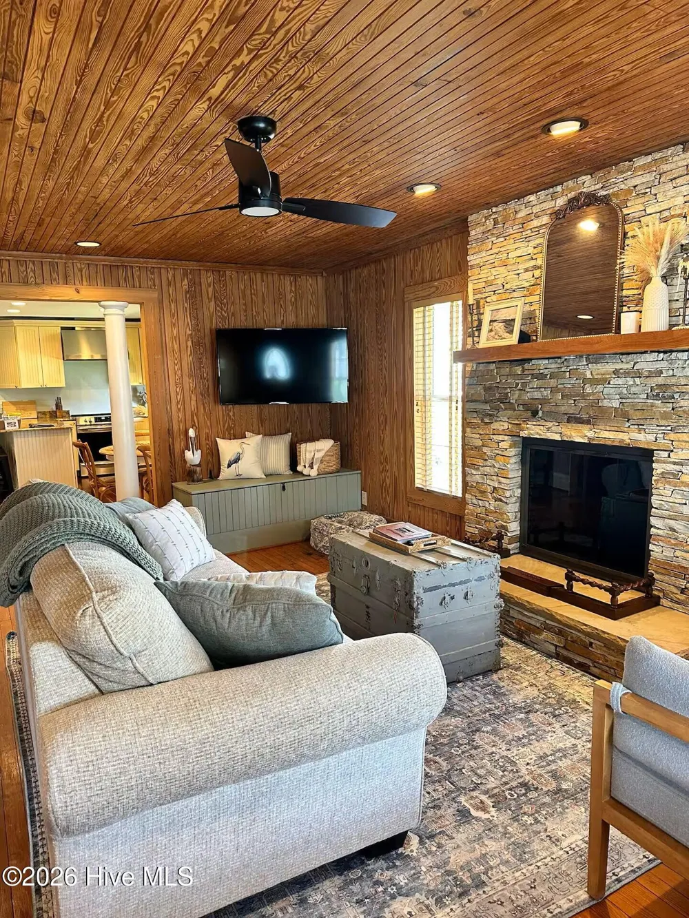 208 Hill Street Cedar Point, NC 28584