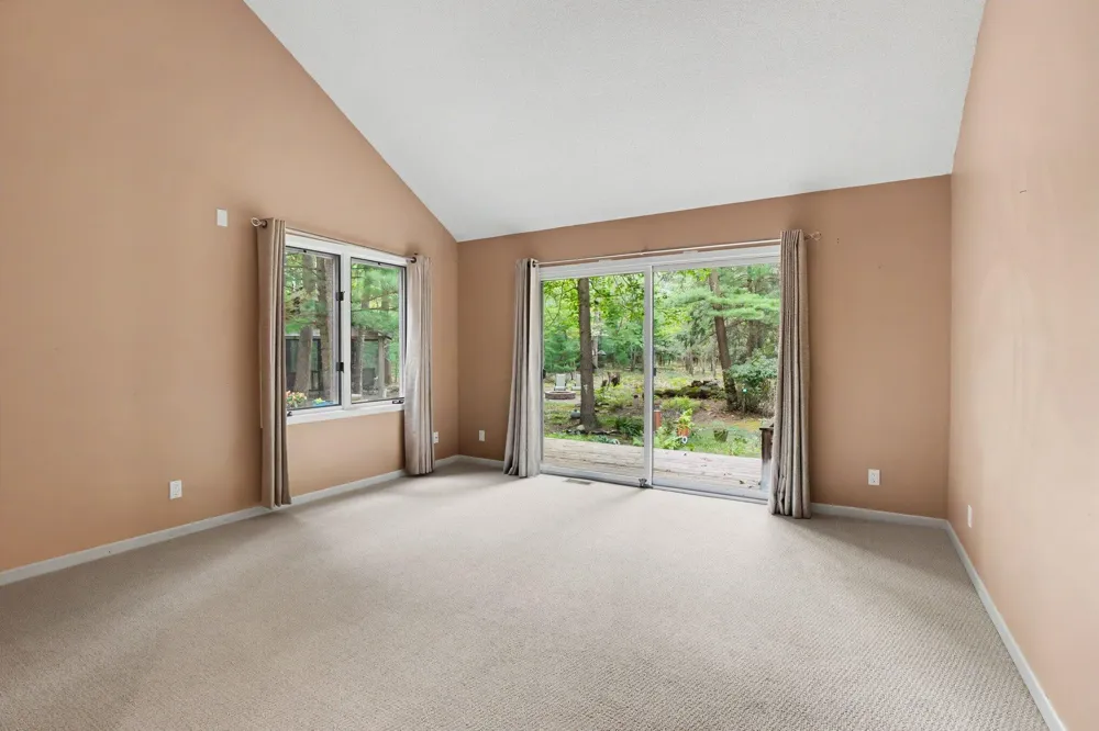 1439 W Sternberg Road Norton Shores, MI 49441