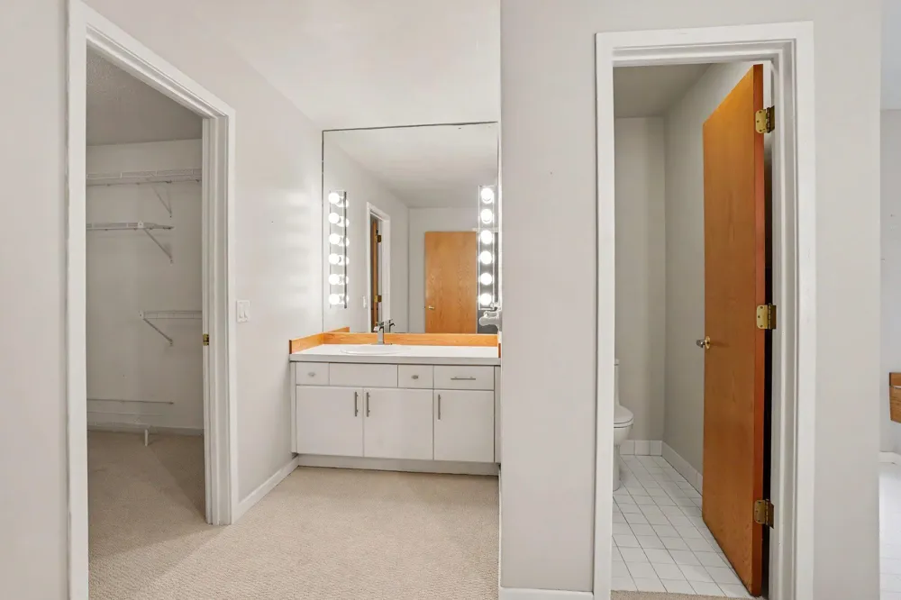 1439 W Sternberg Road Norton Shores, MI 49441