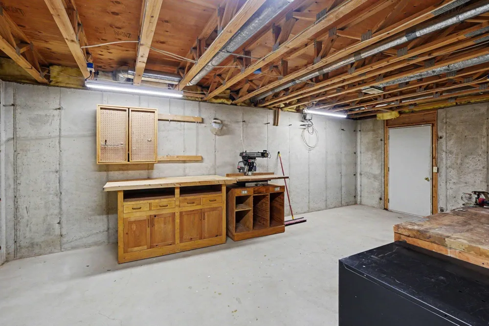 1439 W Sternberg Road Norton Shores, MI 49441
