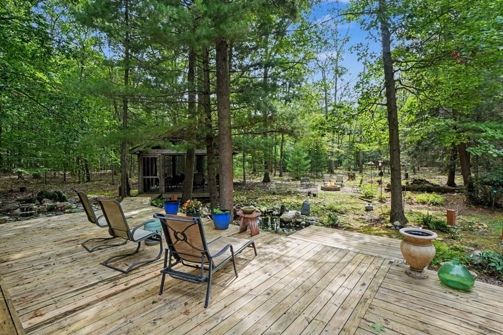 1439 W Sternberg Road Norton Shores, MI 49441