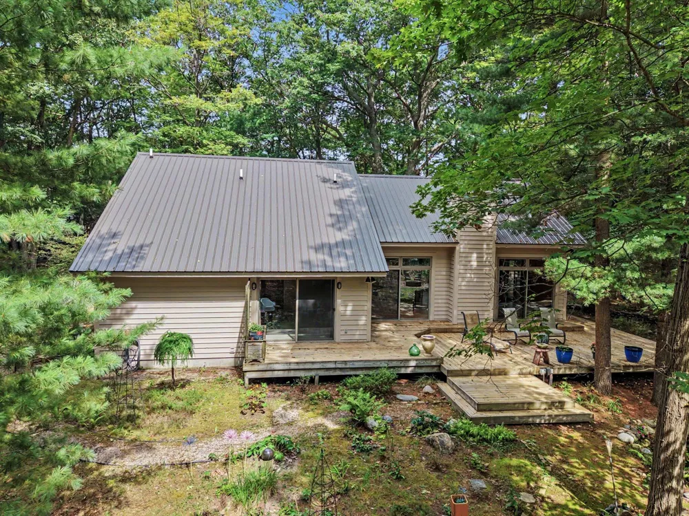 1439 W Sternberg Road Norton Shores, MI 49441