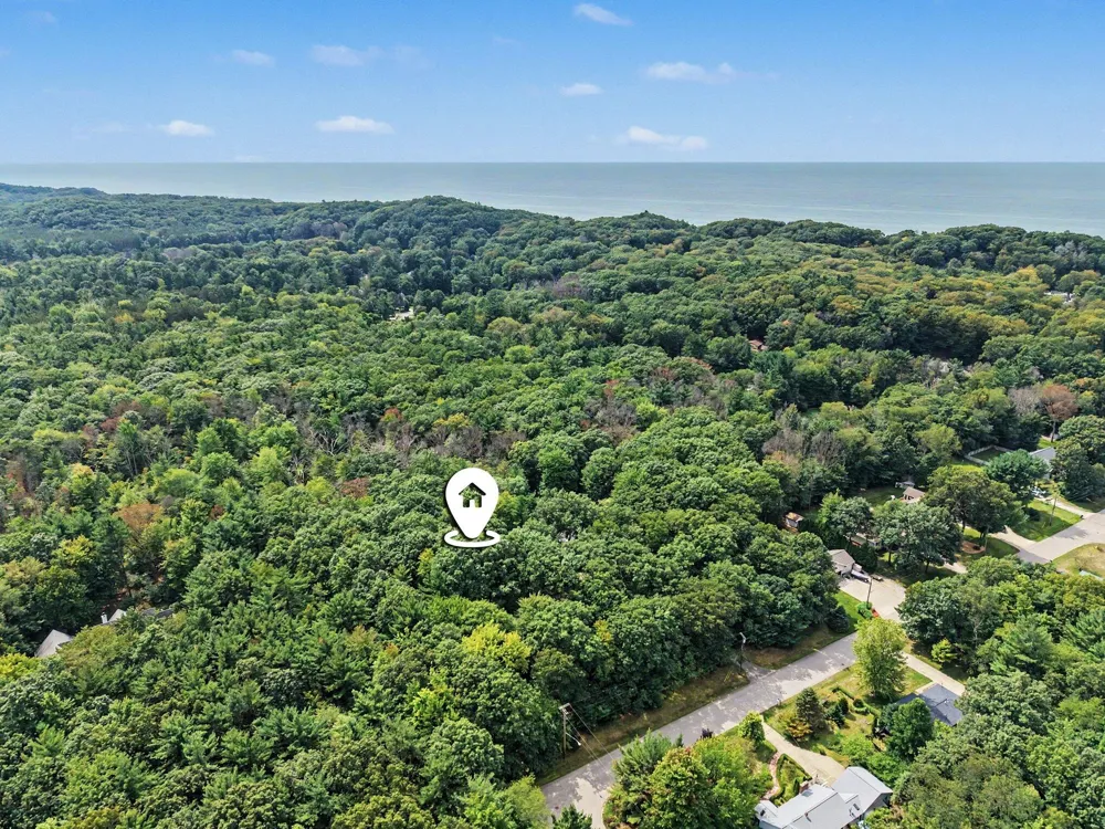 1439 W Sternberg Road Norton Shores, MI 49441