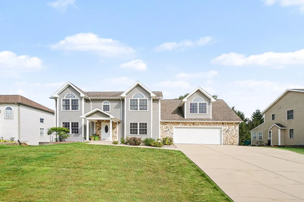 7875 Reindeer Street Portage, MI 49002