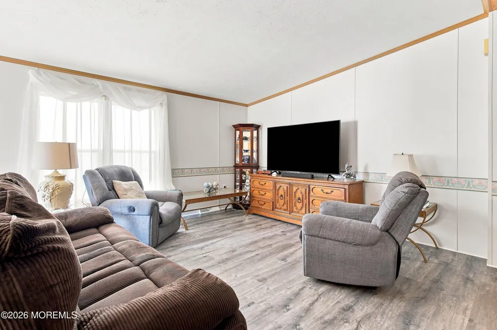 523 Momosa Way Whiting, NJ 08759