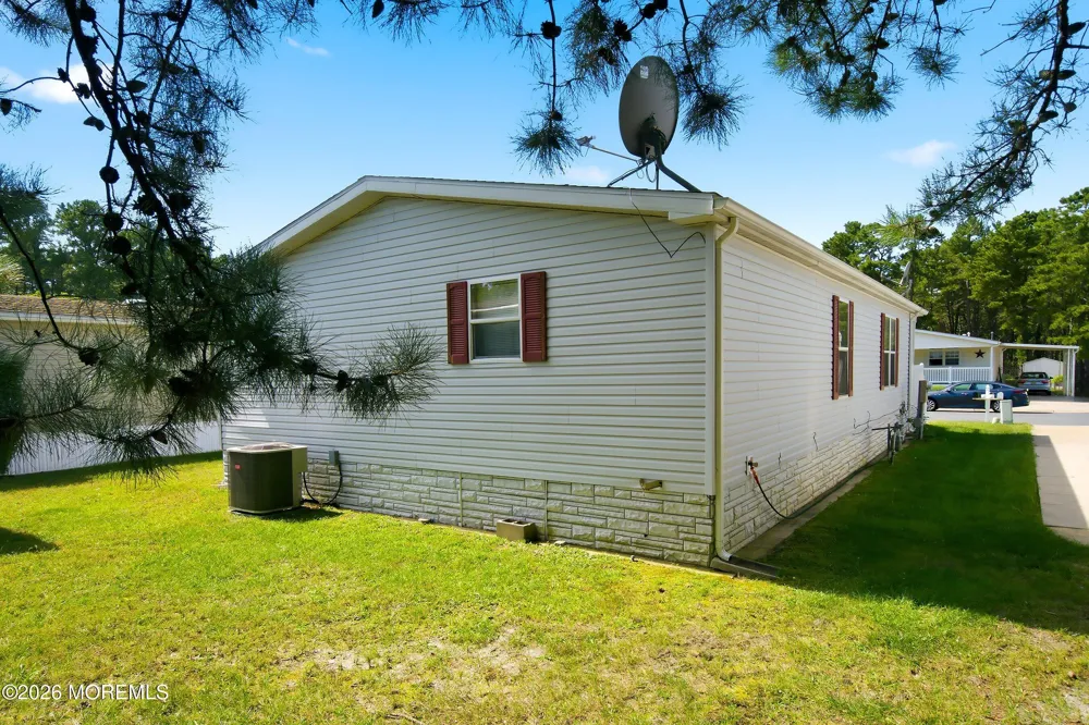 523 Momosa Way Whiting, NJ 08759