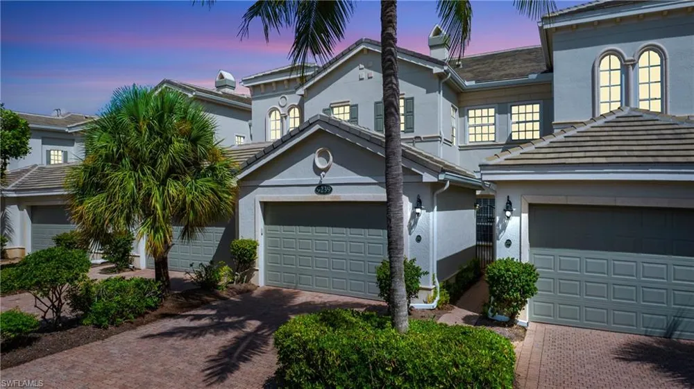 9239 Tesoro Lane #3-203 Naples, FL 34114